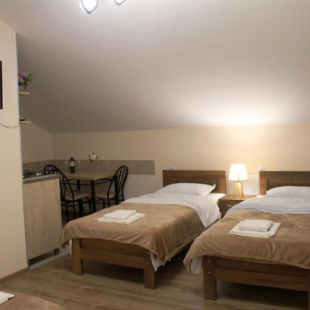 Nitsa Guest House Gori Exterior photo